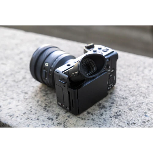 Sony FX2 Full-Frame Cinema Camera w/XLR Handle - Image 4